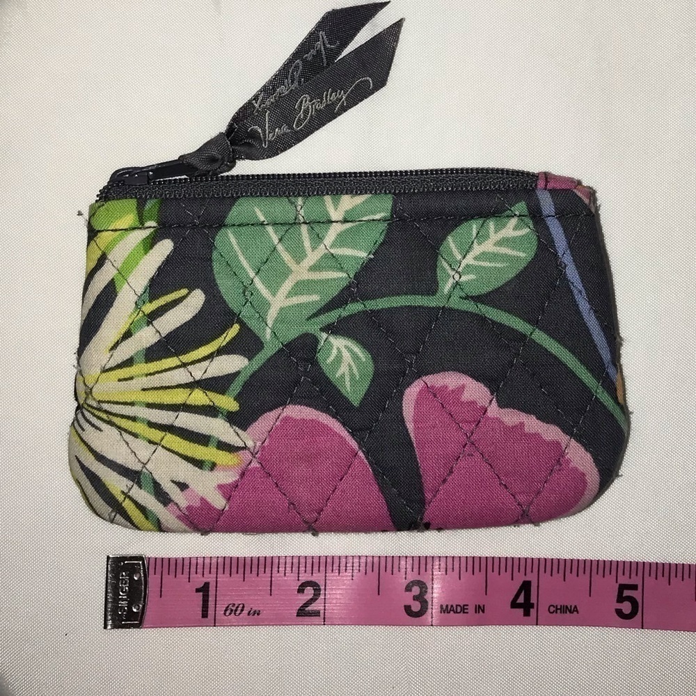 🌻 Vera Bradley's Coin Clutch - Picture 2 of 3